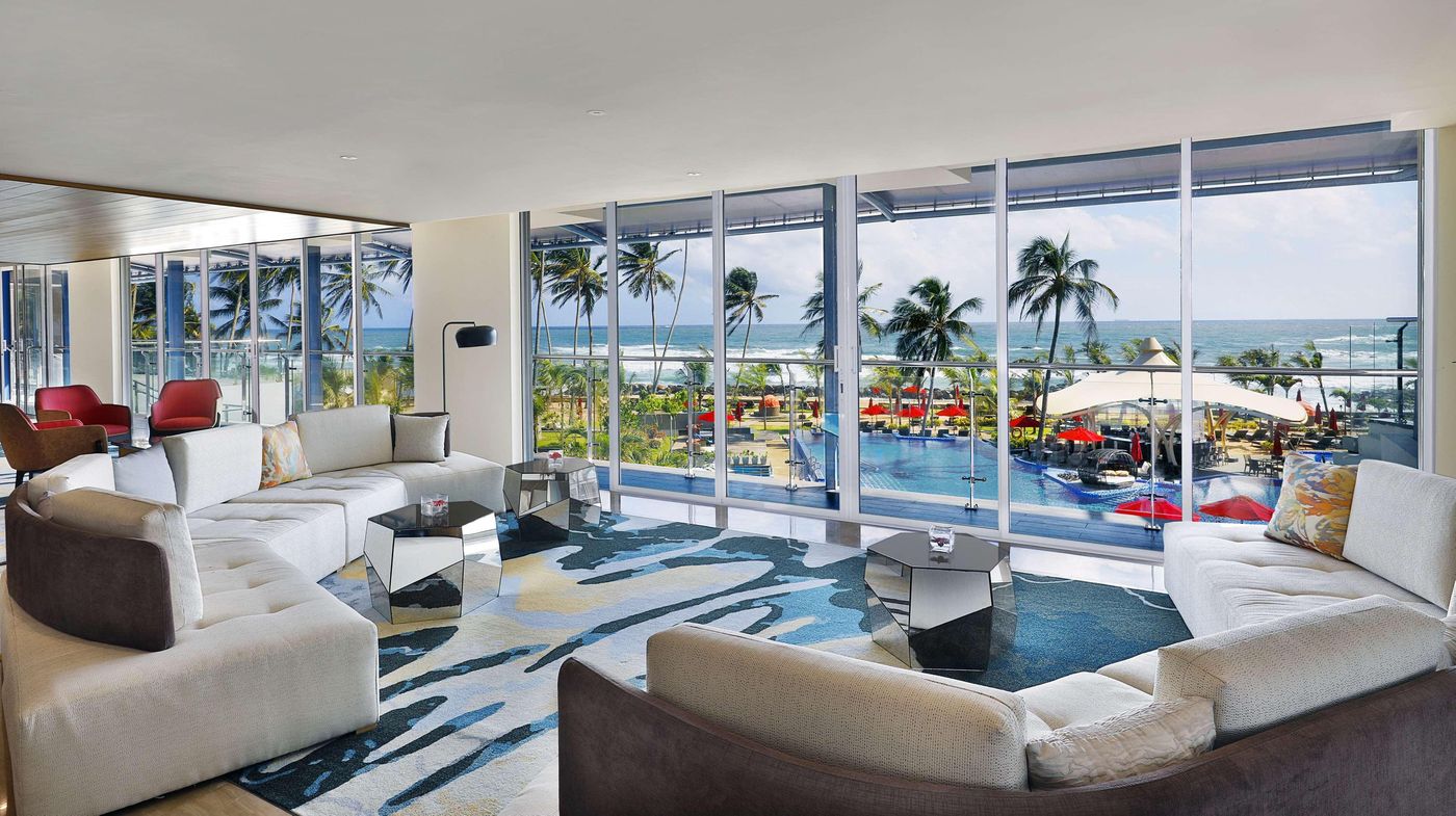 Radisson-Blu-Resort-Galle-Bar-32