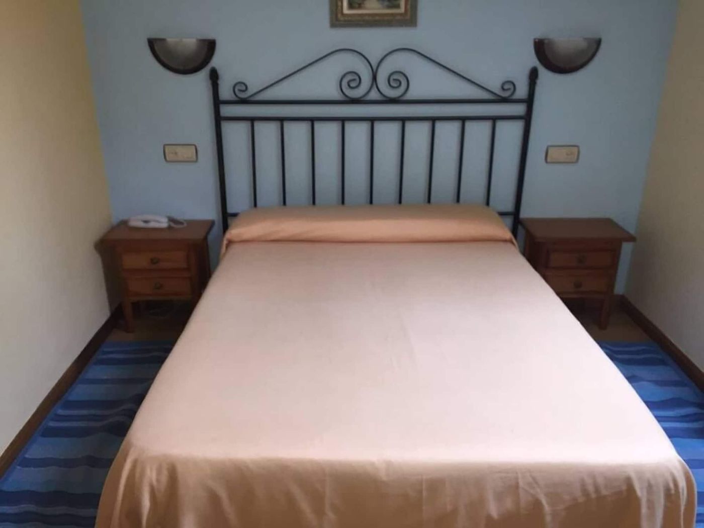 Hotel Gavitu-Spain-LLANES-Room-2