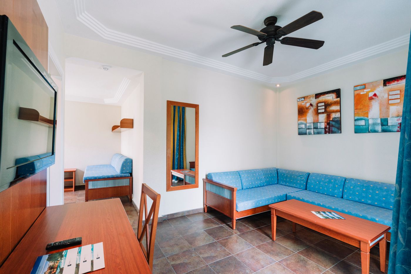 Park-Club-Europe-Room-28