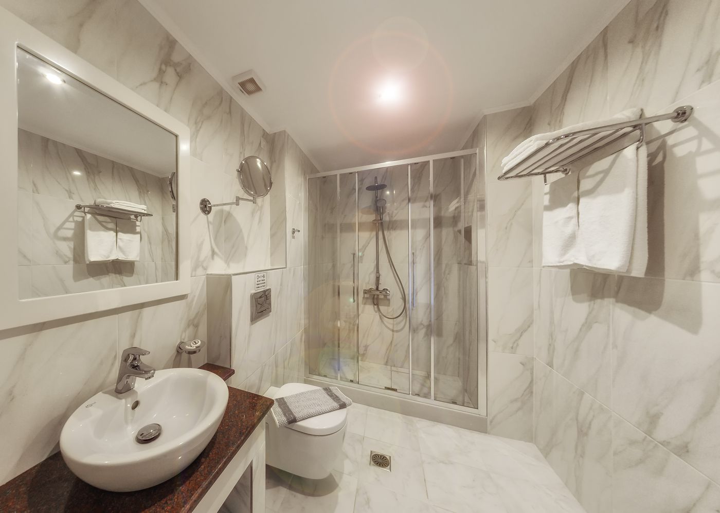 Karras-Hotel-Room-44