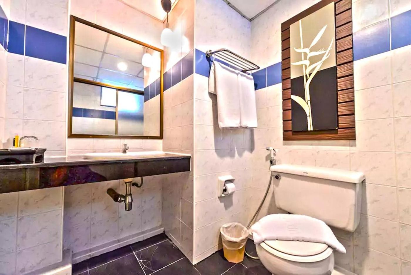 Heritage-Hotels-Sathorn-Room-18