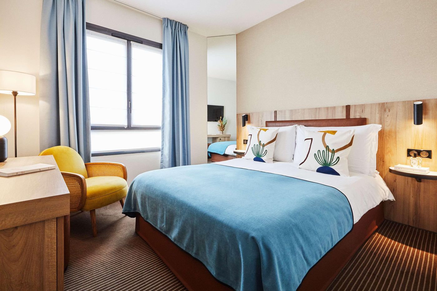 Plaza-Tour-Eiffel-Room-23