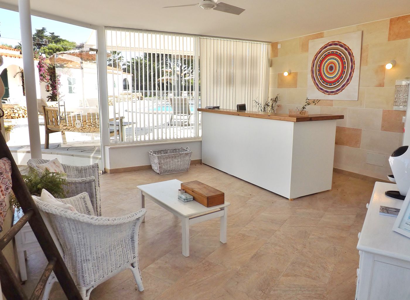 Nure-Cel-Blau-Lobby-58