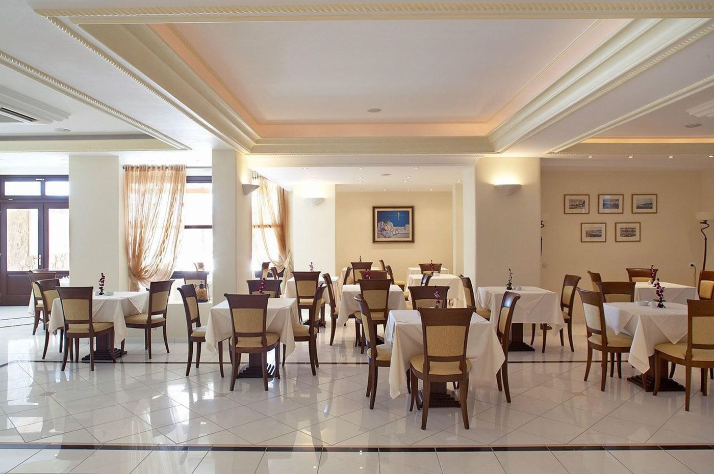 Grand-Beach-Restaurant-24