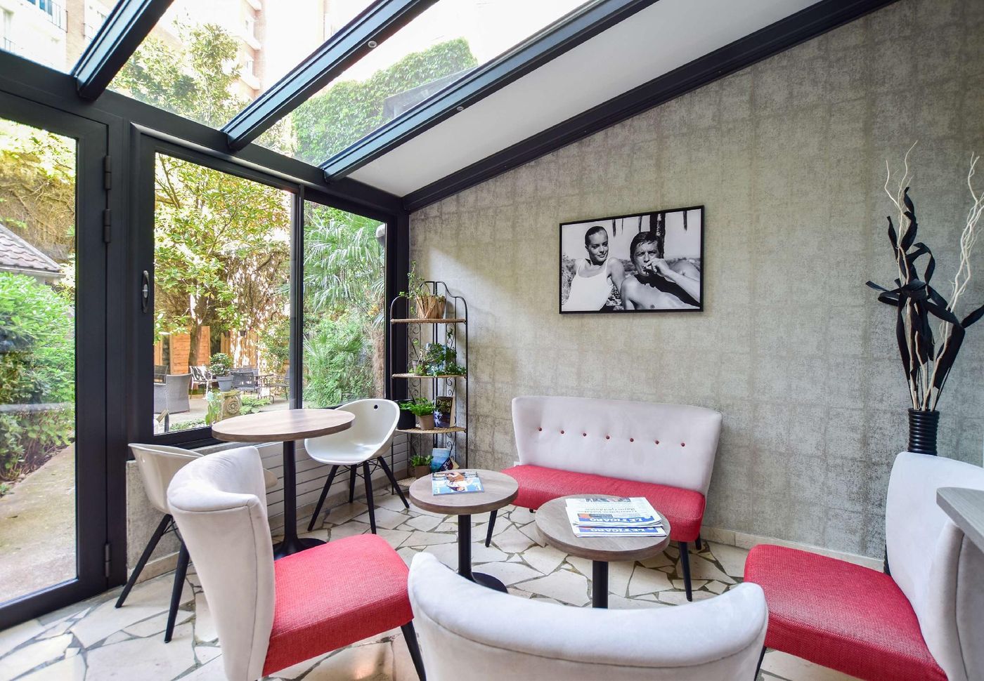 Best Western Montcalm-France-Paris-Lobby-9