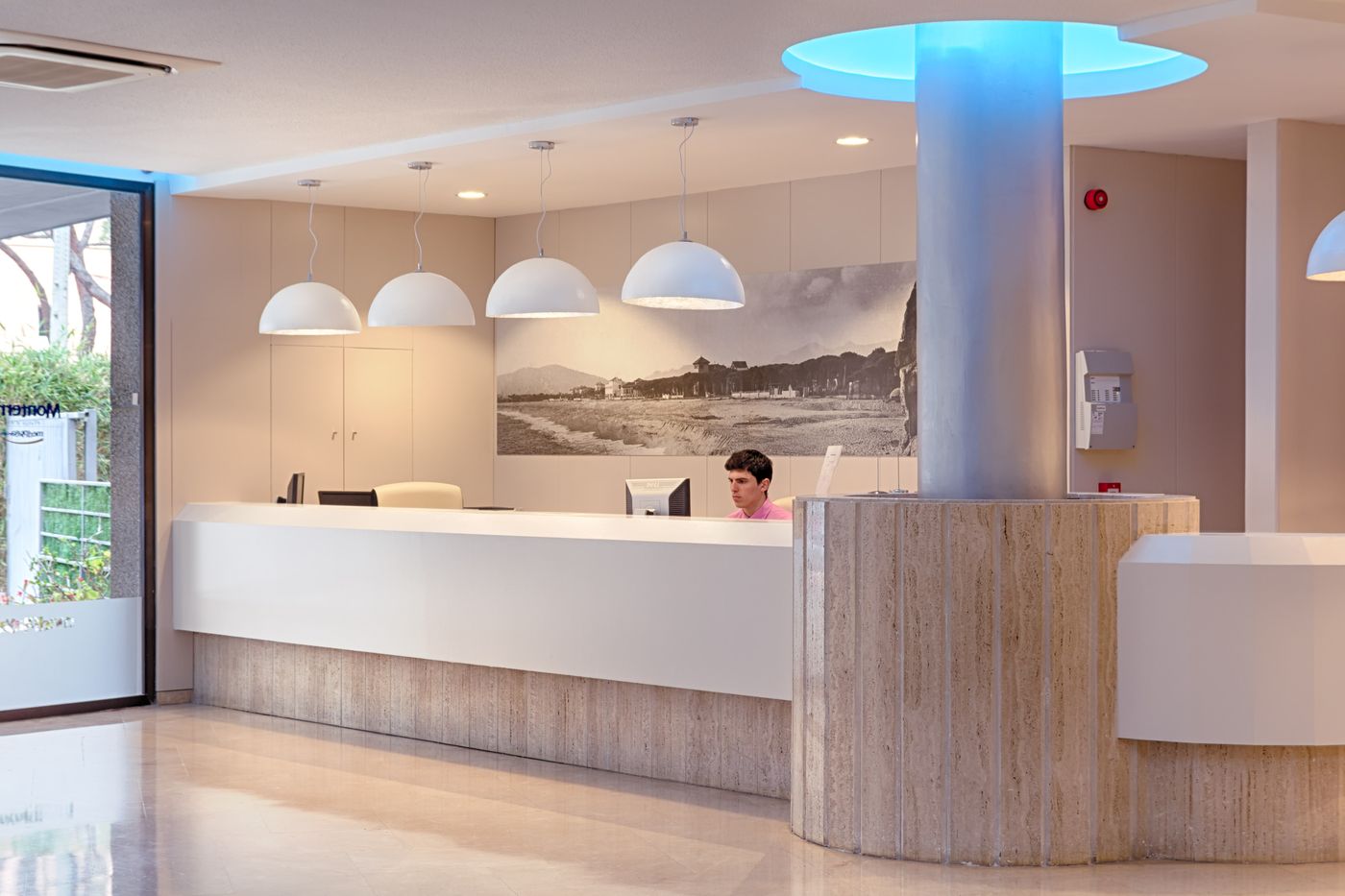 MedPlaya-Hotel-Monterrey-Lobby-24