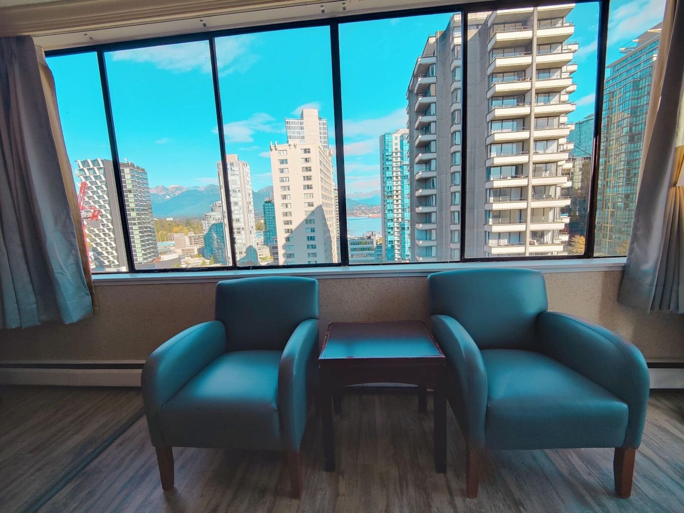 Divya-Sutra-Suites-on-Robson-Downtown-Room-31