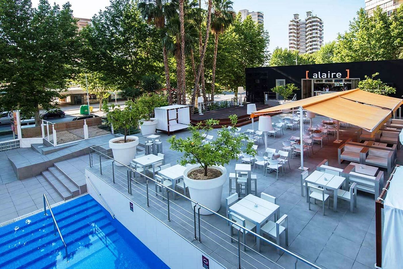 Apartamentos-Torre-Belroy-Pool-3