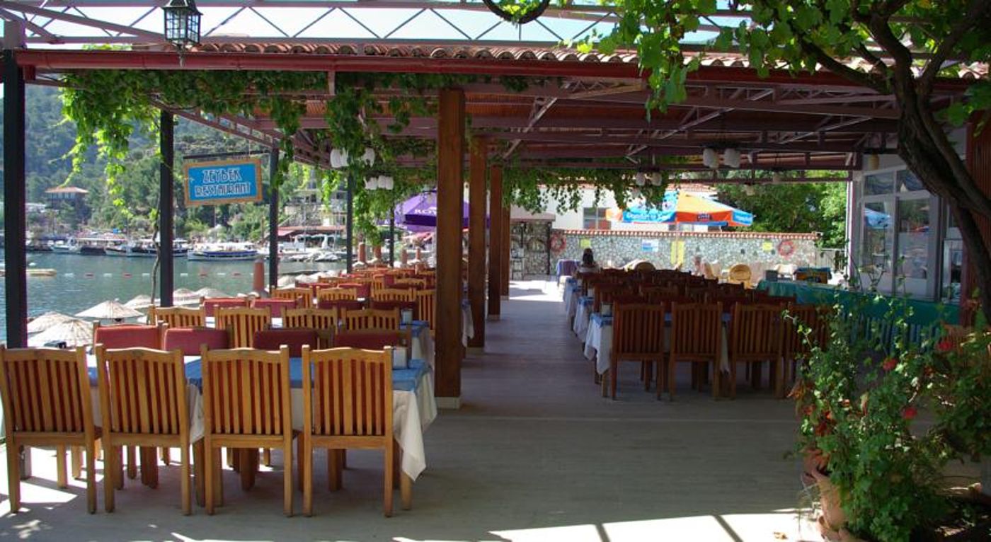 Zeybek Hotel