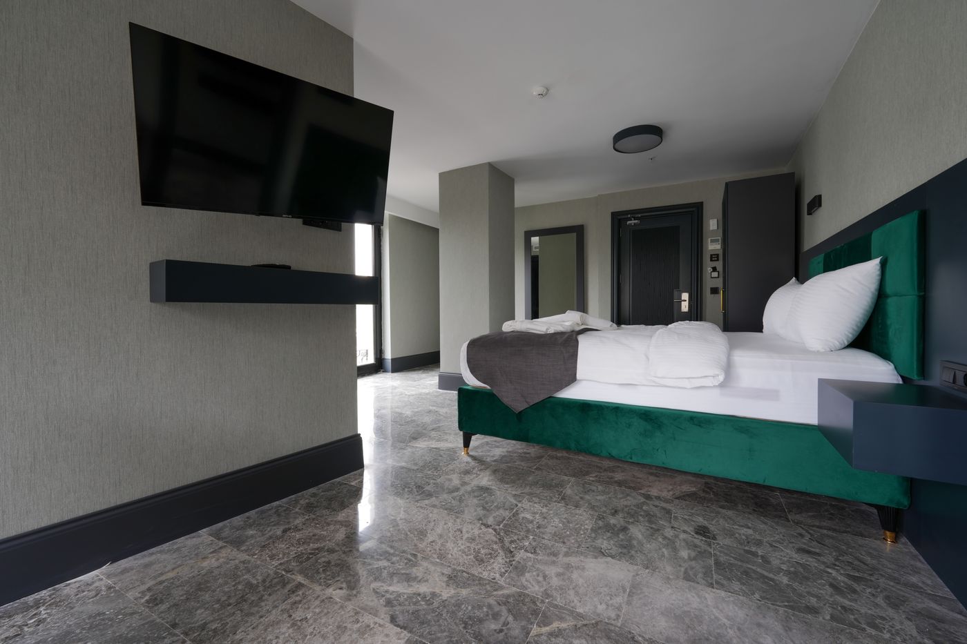 Hotel-Kurucesme-Business-Room-18