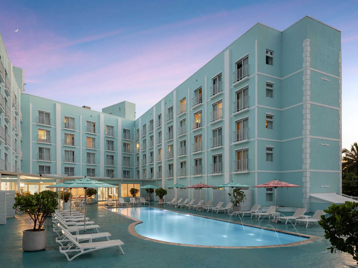 Courtyard Nassau Downtown/Junkanoo Beach-Bahamas-Nassau-General view-3
