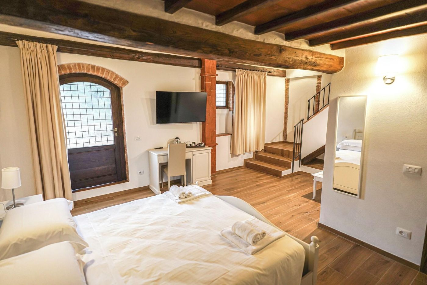 Borgo-Il-Poggiaccio-Room-25
