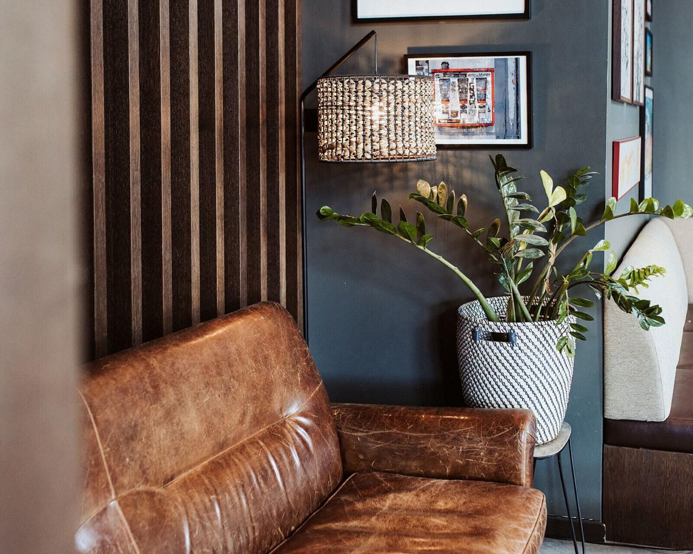 Schulz Hotel Berlin Wall At The East Side Gallery-Germany-BERLIN-Lobby-7