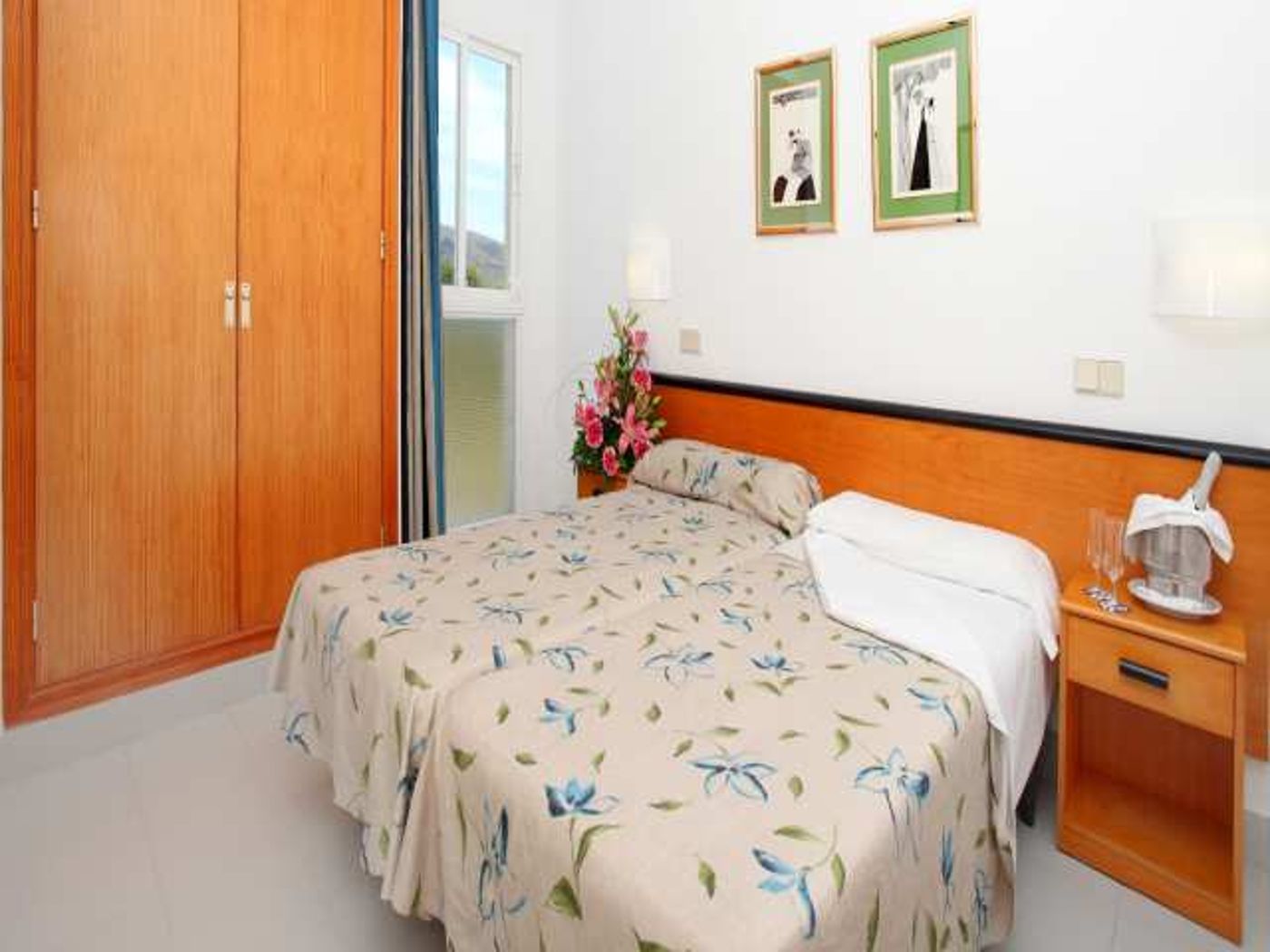 Puerto Azul Suite Hotel