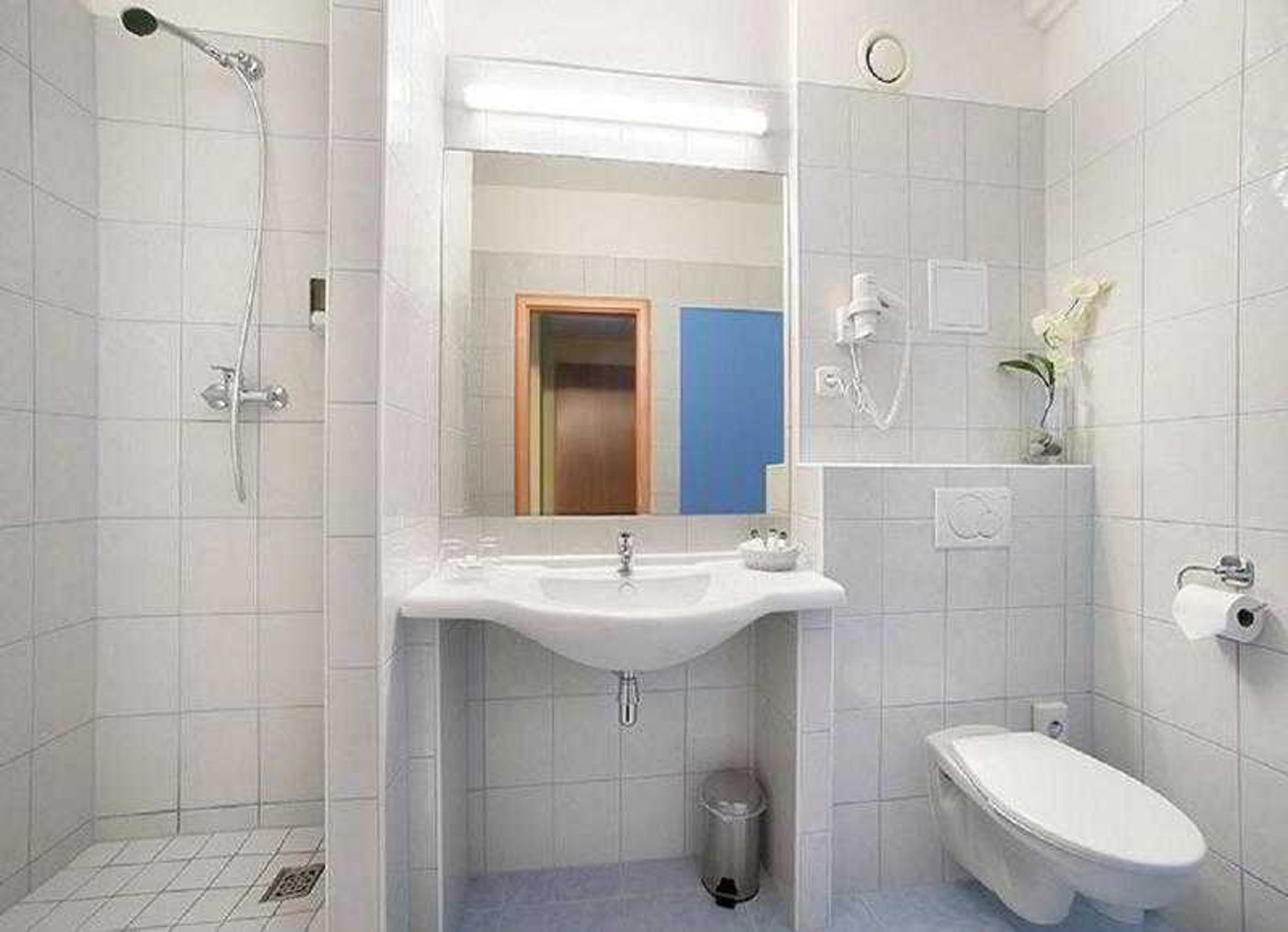 Austria-Suites-Room-7