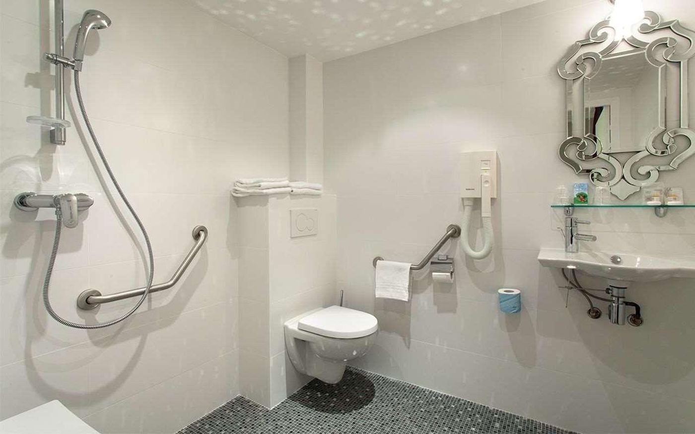 Hotel-Sleeping-Belle-Room-45