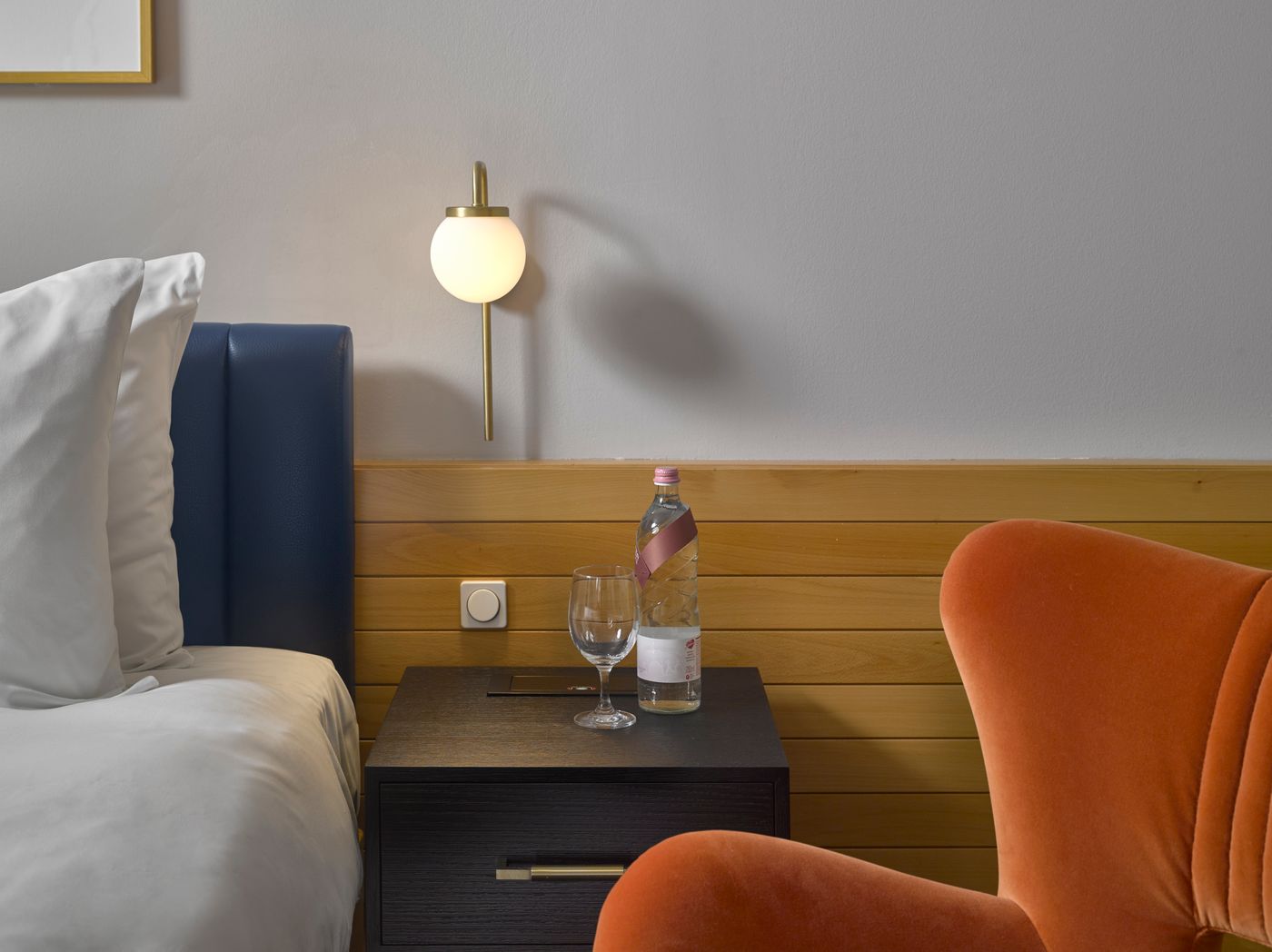 K-K-Hotel-Fenix-Room-42