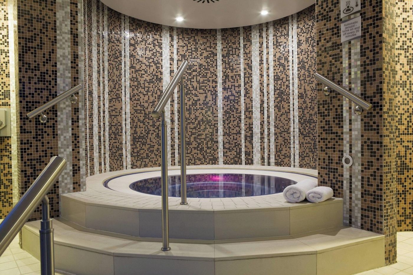 Marriott-Hotel-Budapest-Sports-and-Entertainment-74