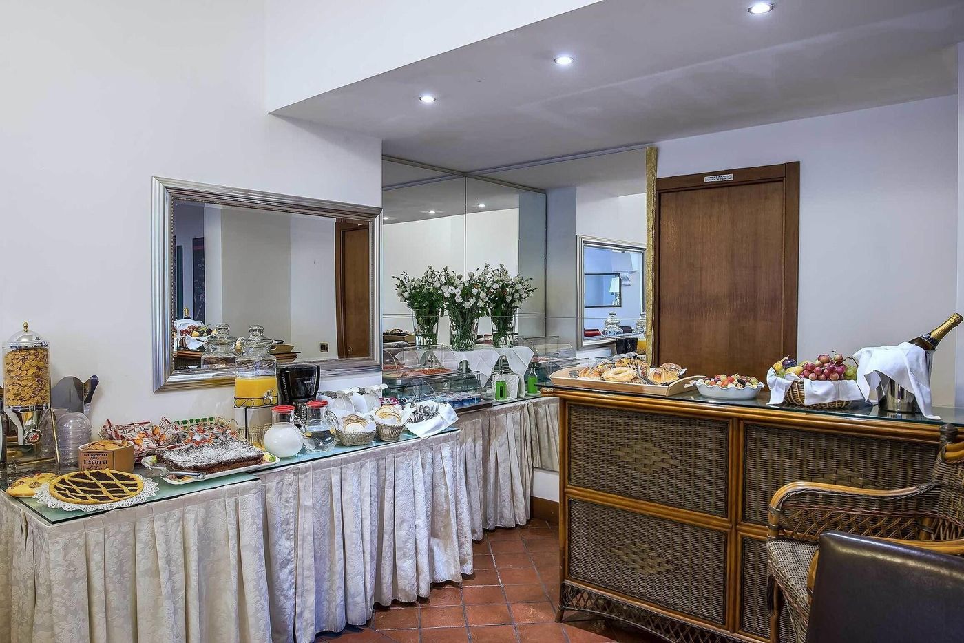 Hotel-Caracciolo-Restaurant-13