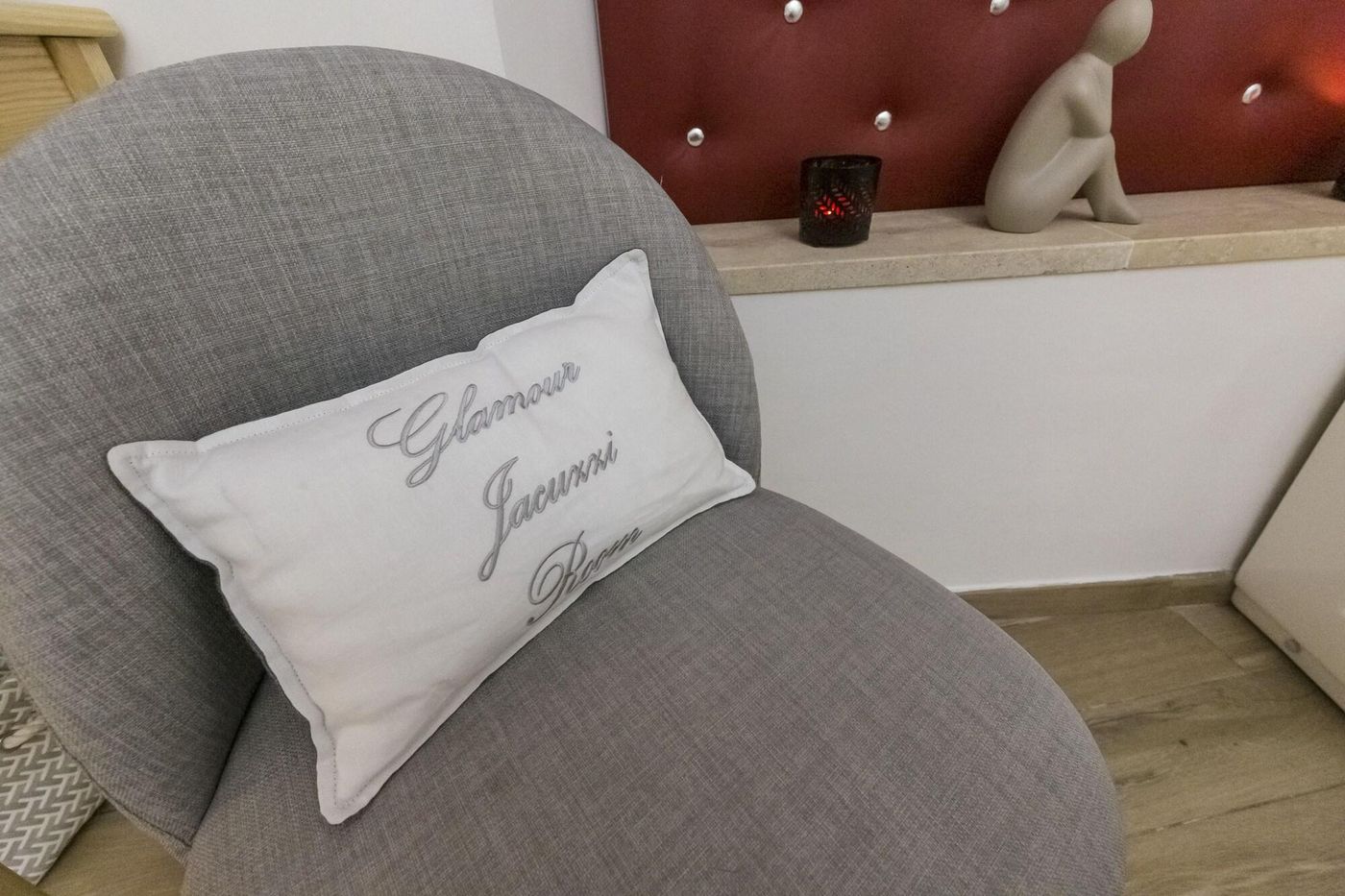 Flatinrome-Trastevere-Deluxe-Rooms-Room-8