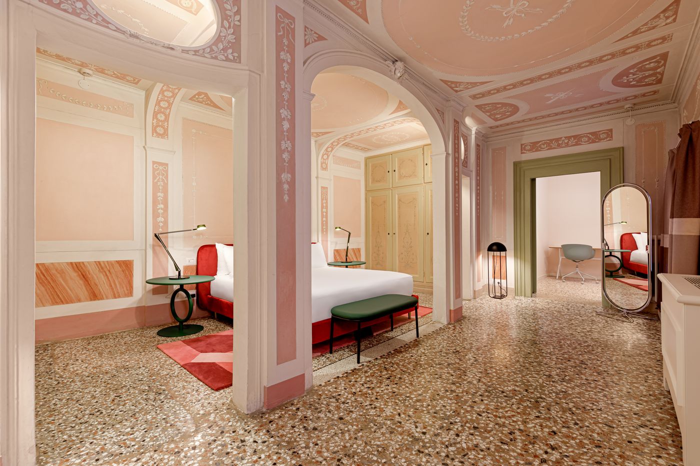 Palazzo-Dei-Fiori-By-Room-Mate-Room-54