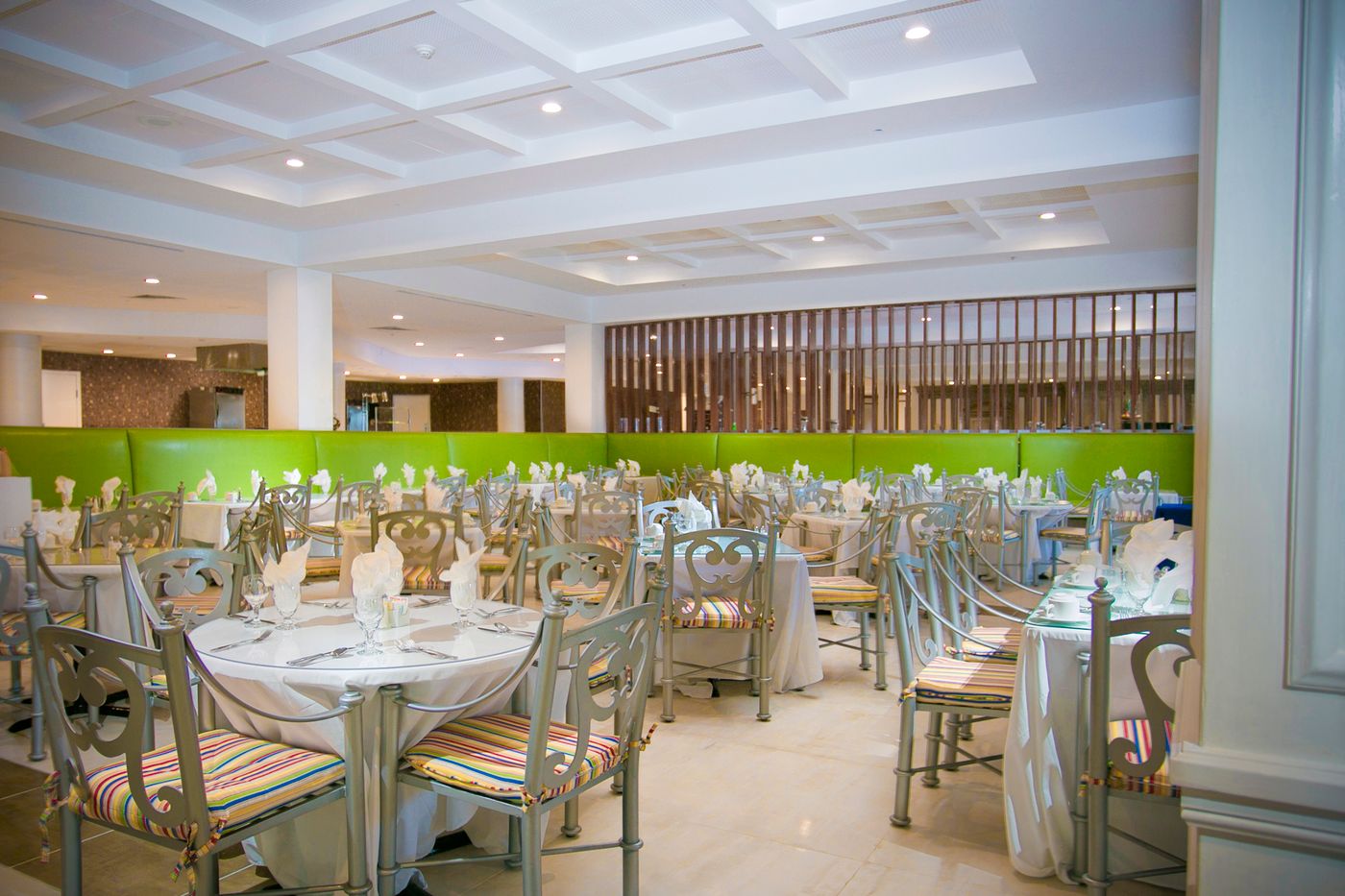 Breezes-Bahamas---Adult-Only-Restaurant-37