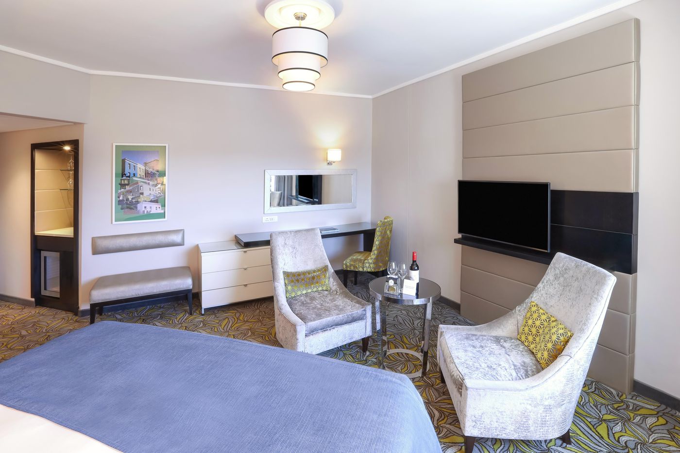 Southern-Sun-Cape-Town-Waterfront-Room-12