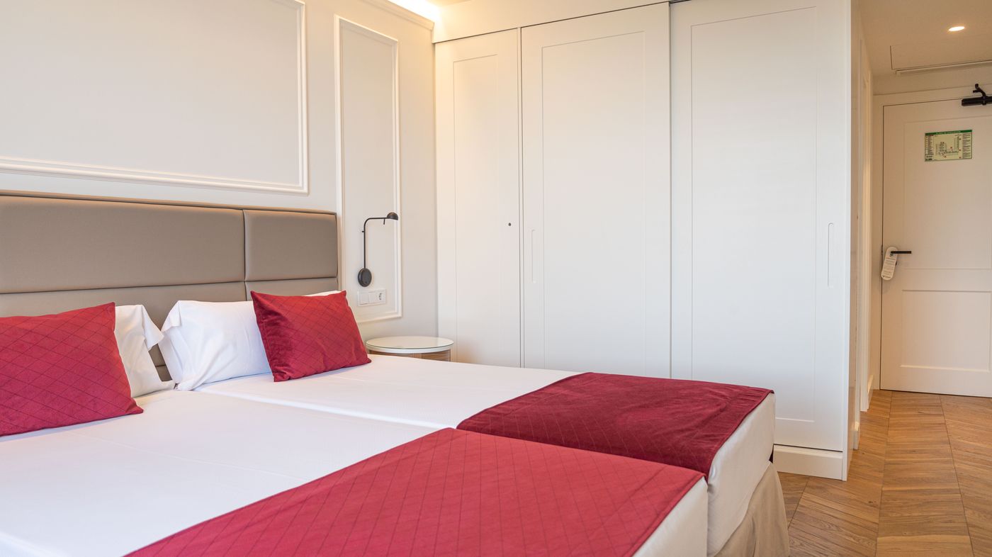 Seth-Port-Mahon-Room-35