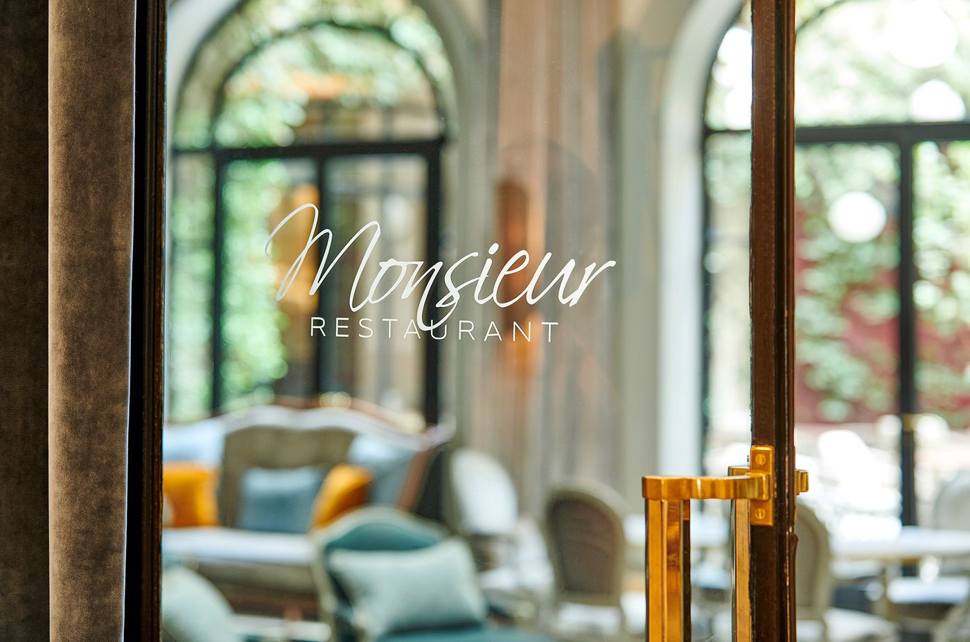 Hotel-Lancaster-Paris-Champs-Elysees-Restaurant-7