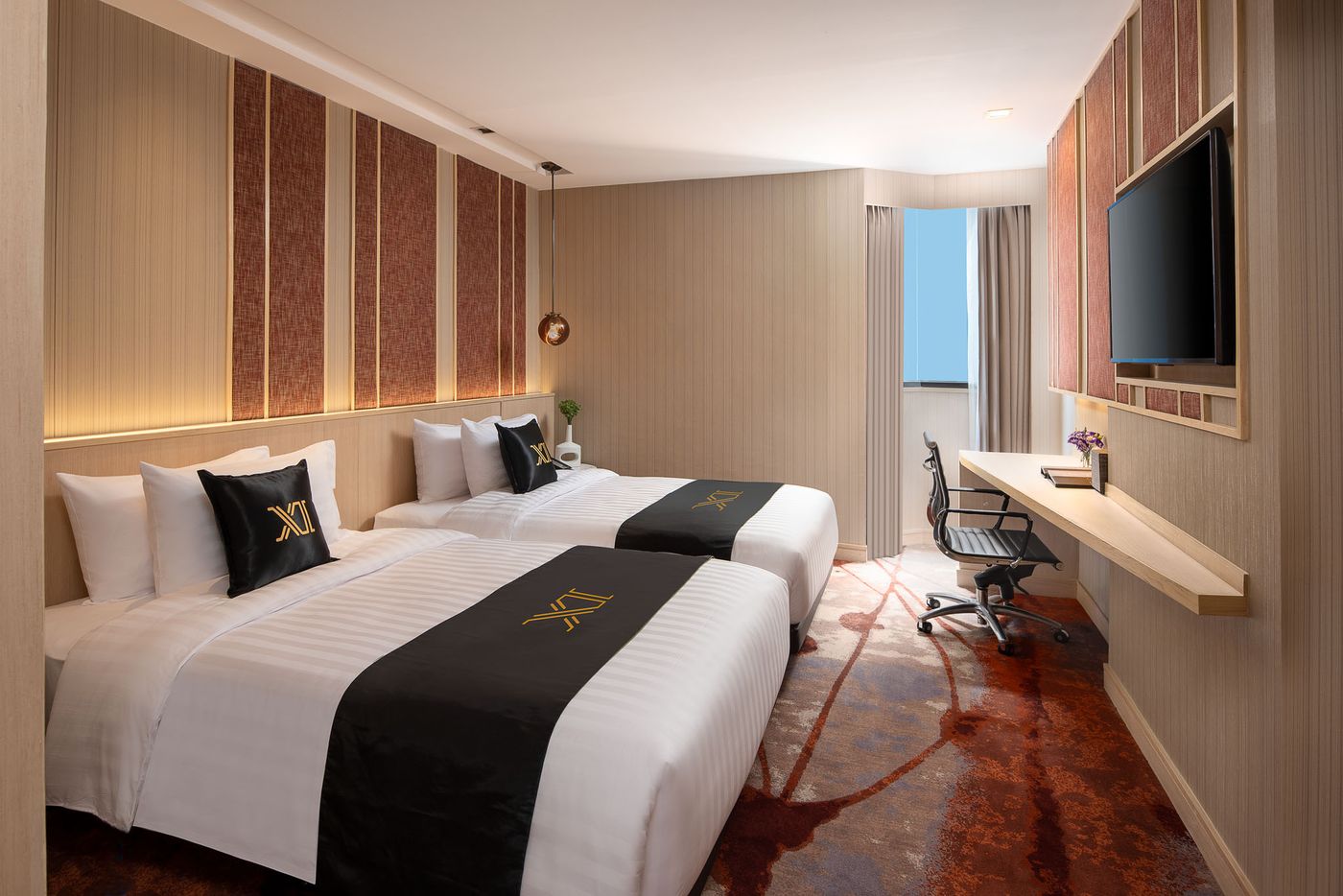 Eleven-Hotel-Bangkok-Room-11