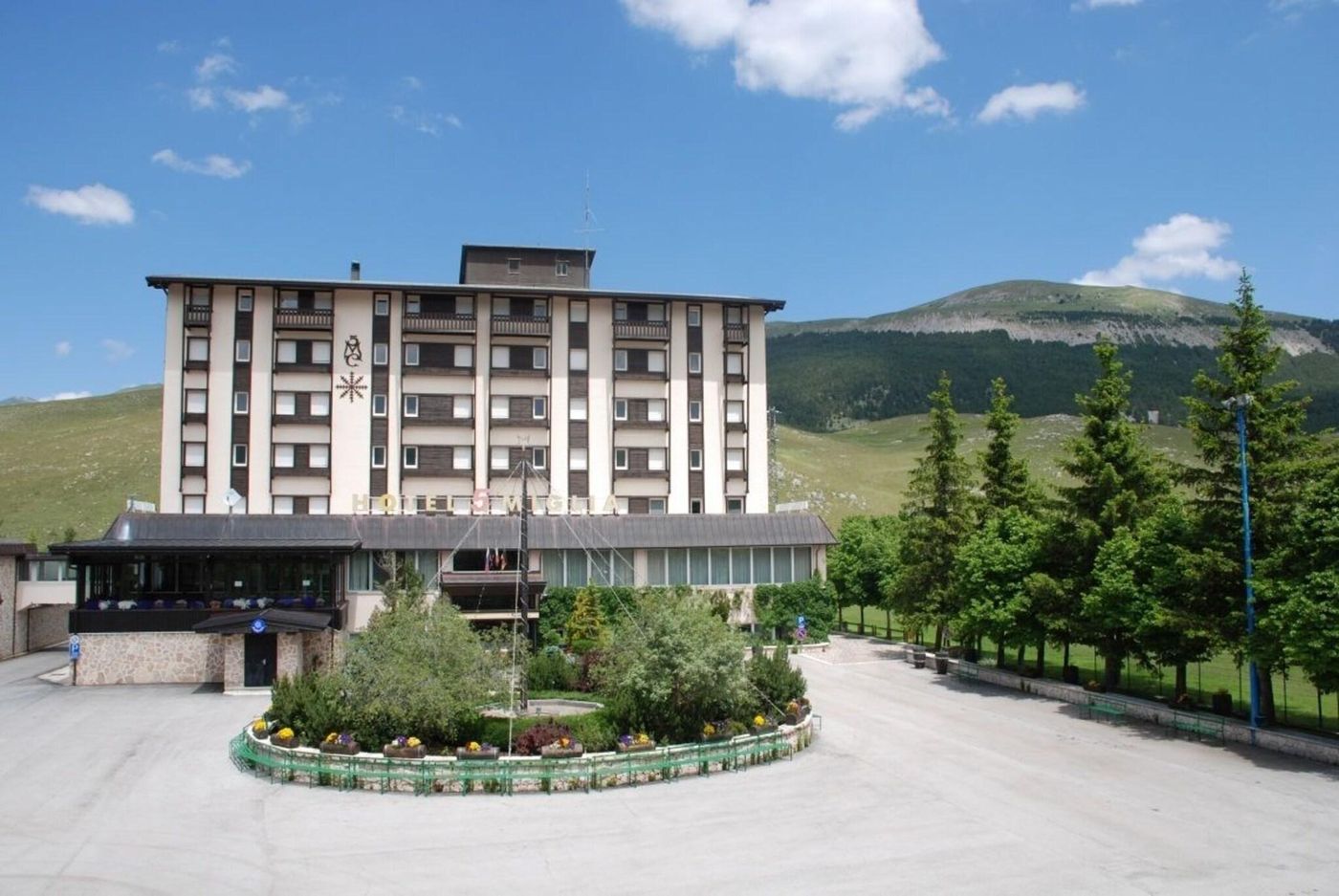 5-Miglia-Hotel---SPA-General-view-1