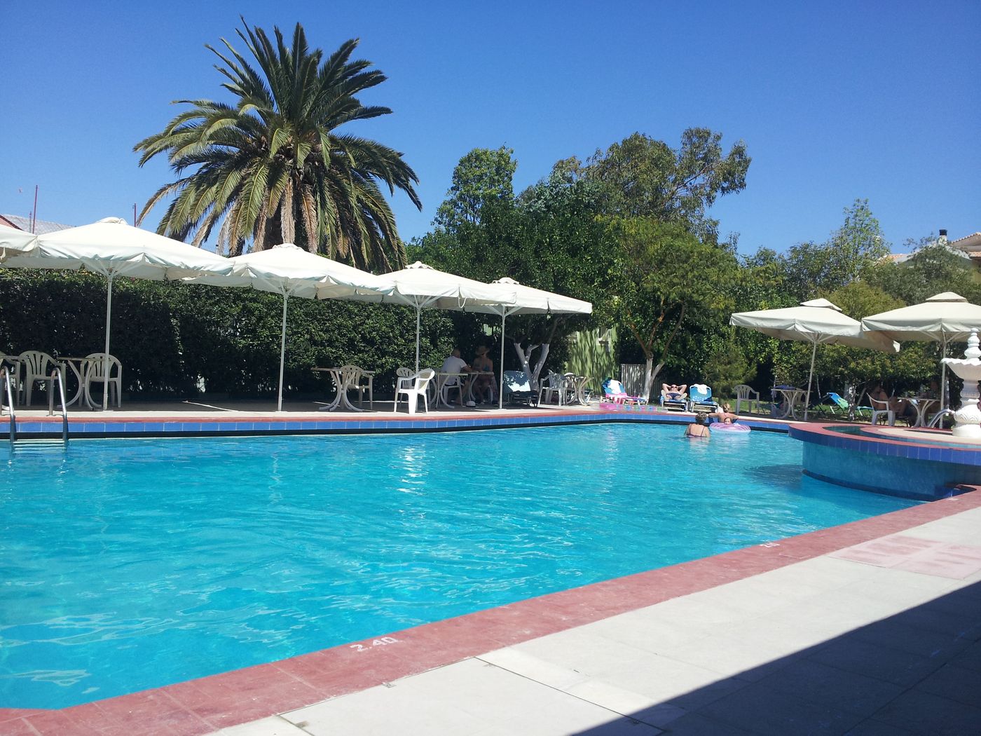 La-Cite-Hotel-Pool-8