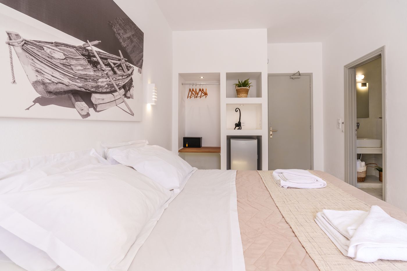 Sandy-s-Paradise-Infinity-Room-25