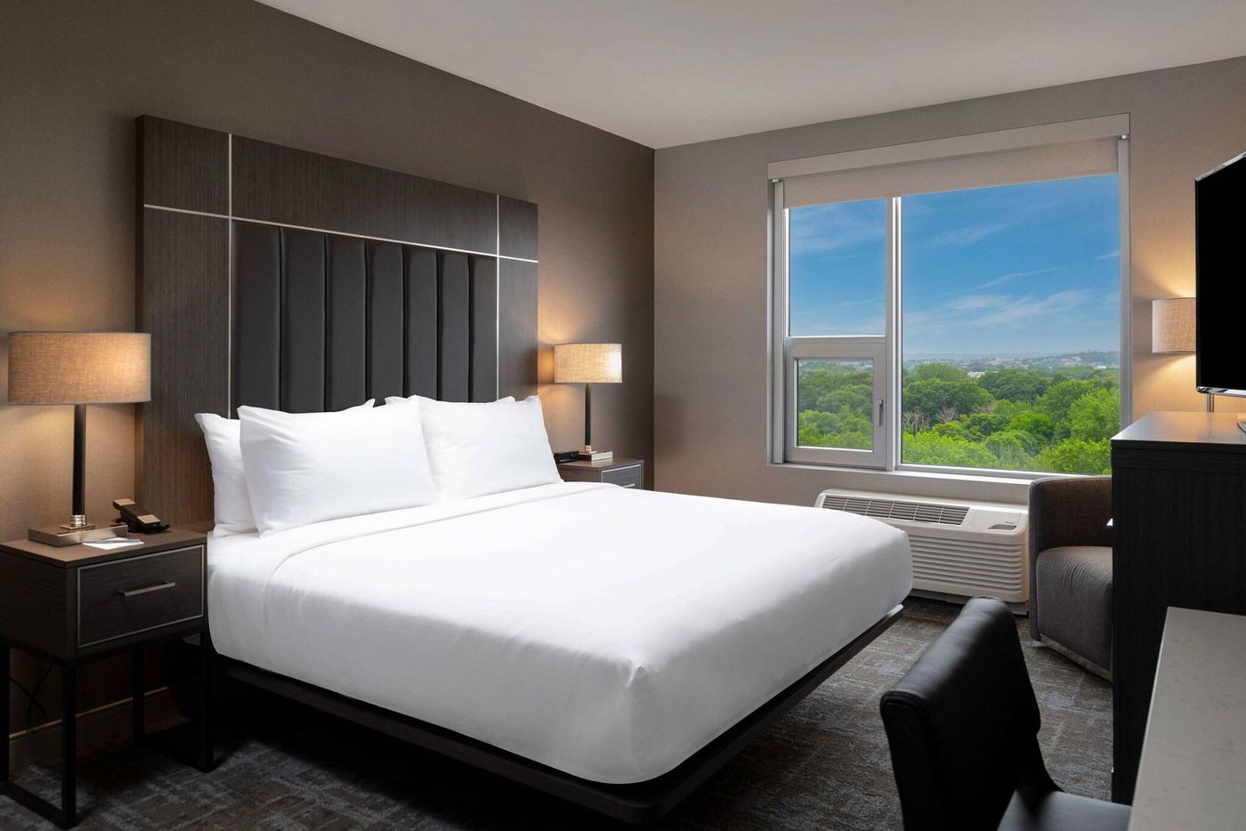 TownePlace-Suites-by-Marriott-Boston-Medford-Room-5