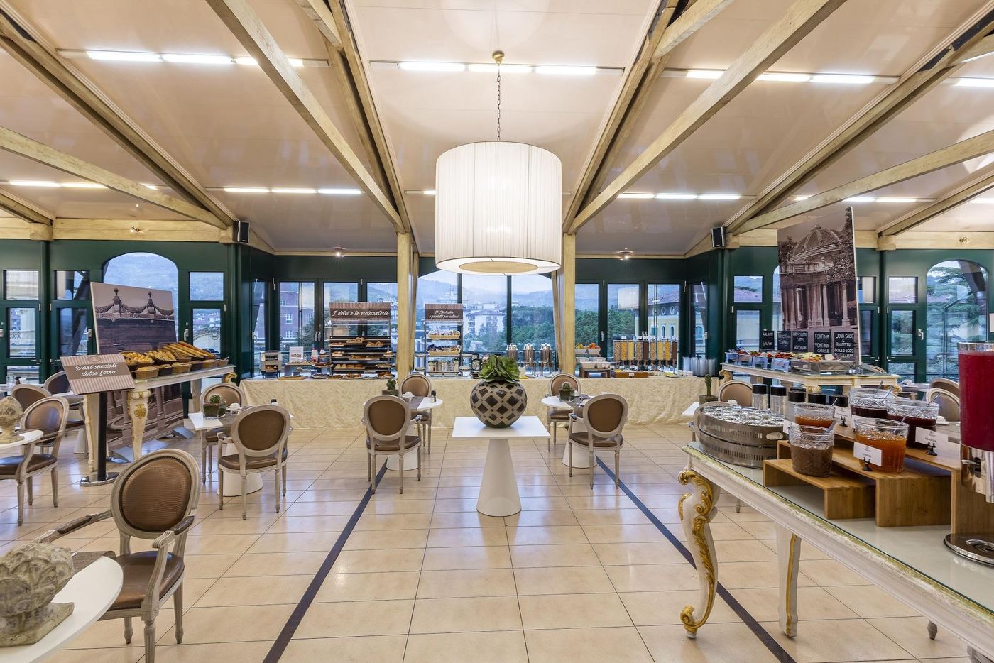 Columbia-Charming-Spa-Restaurant-25