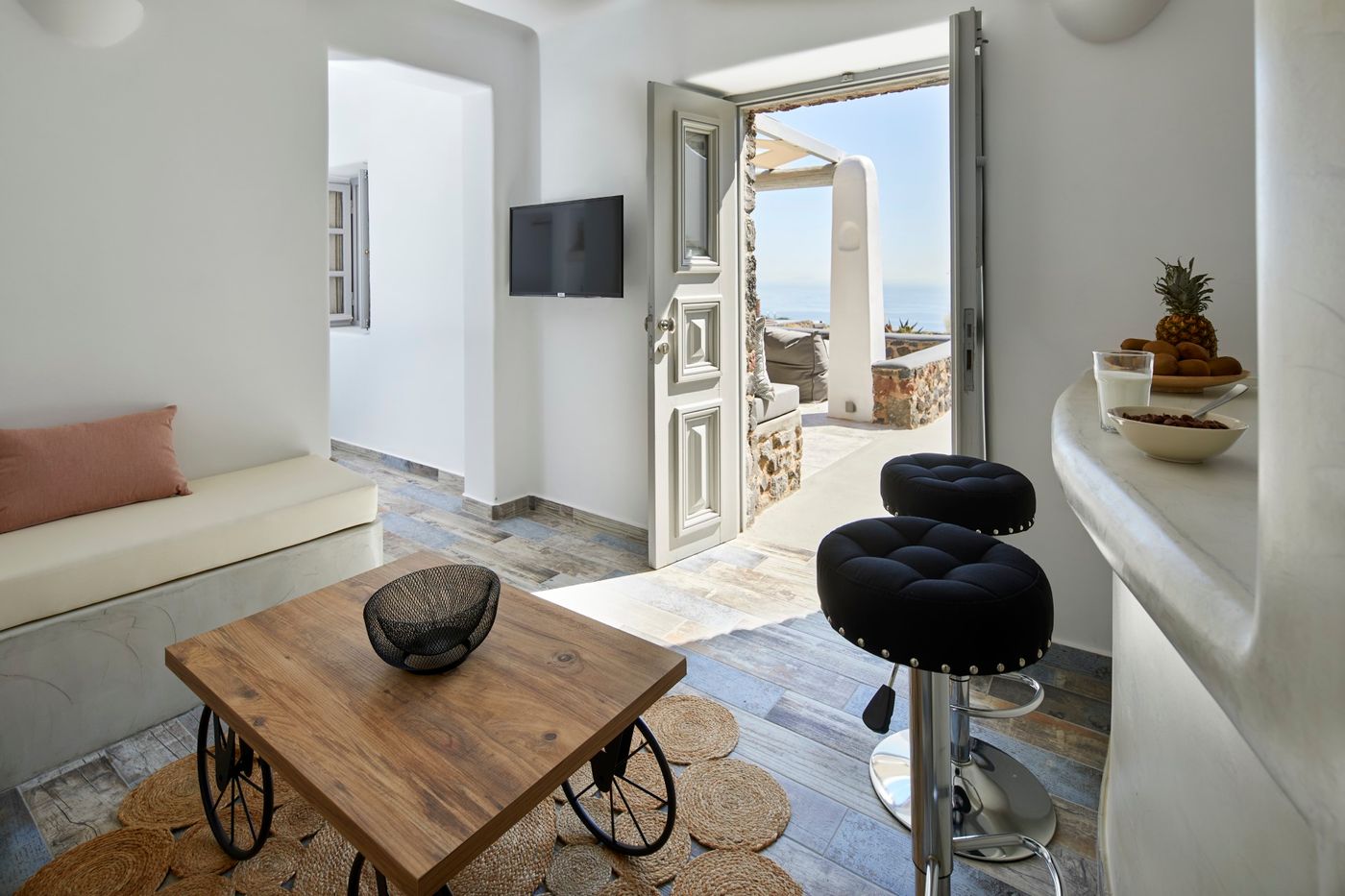 El-Verano-Collection-Santorini-Room-71