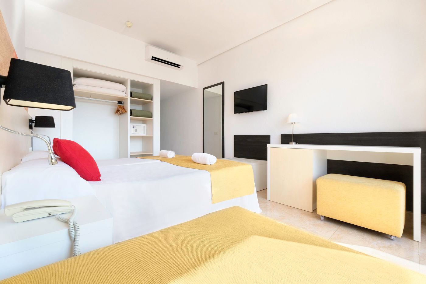 Azuline Hotel Bergantin