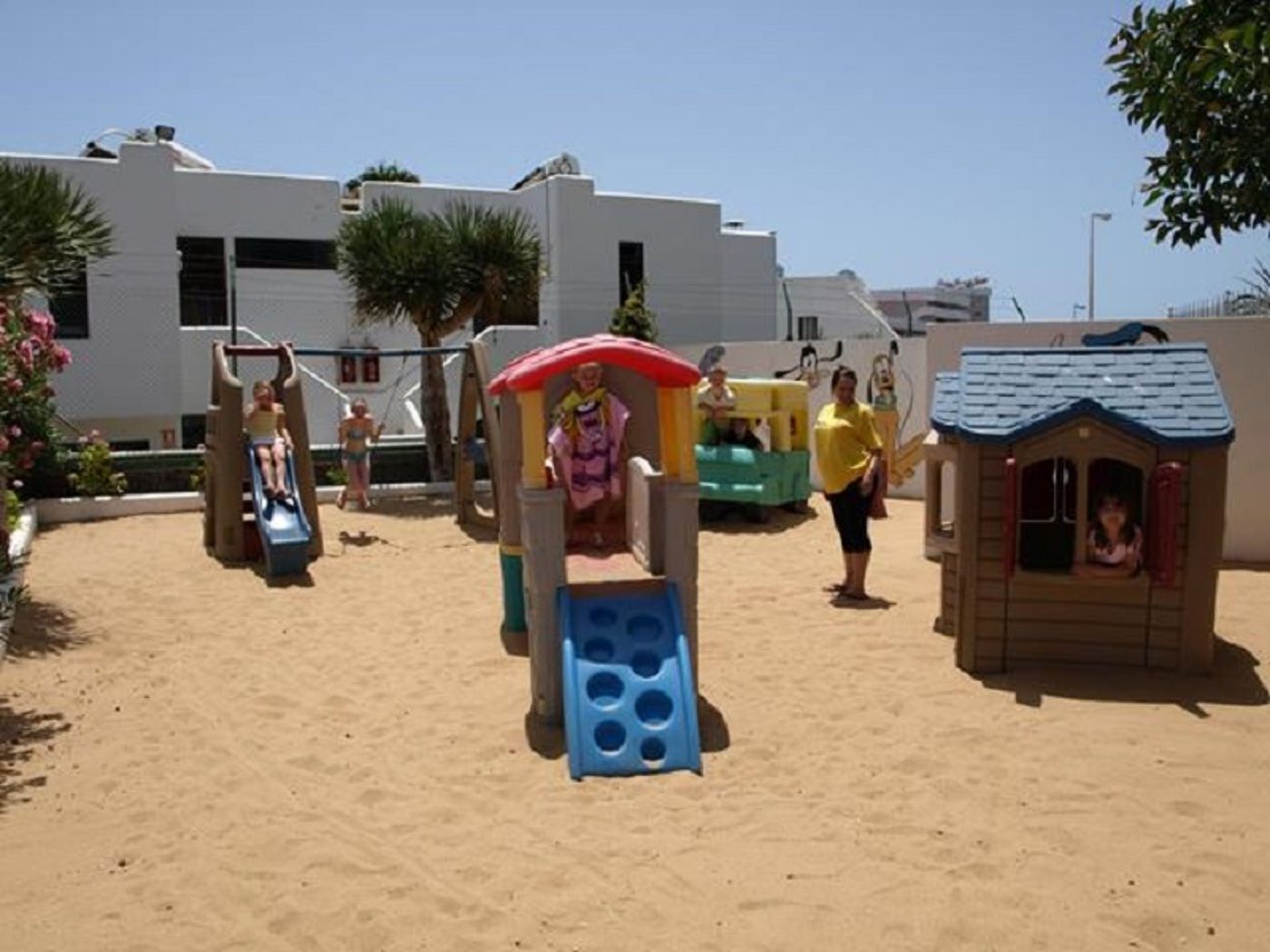 Paraiso-del-Sol-Sports-and-Entertainment-37