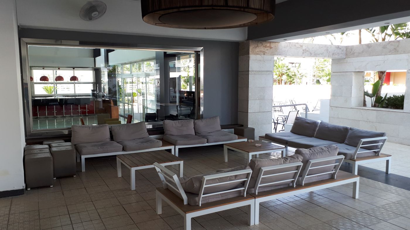 Dodeca-Sea-Resort-Lobby-47