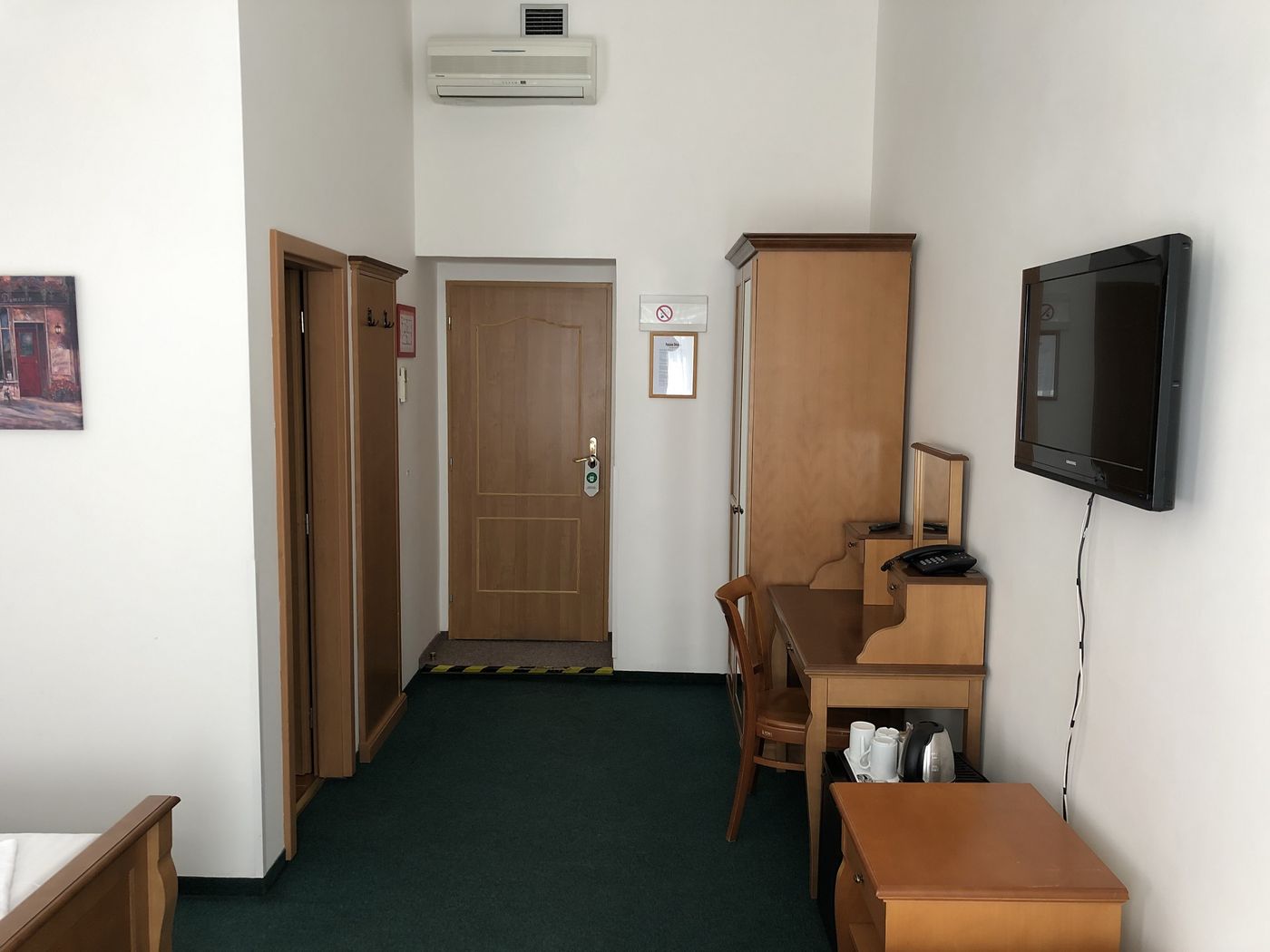 Brezina-Room-22