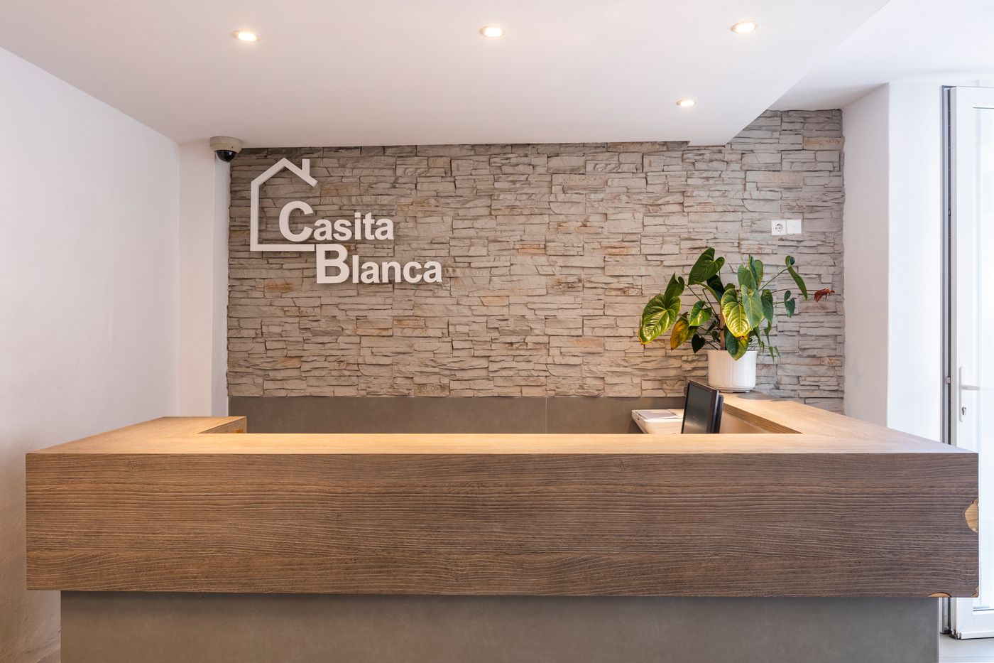 Casita Blanca Apartments - Adults Only