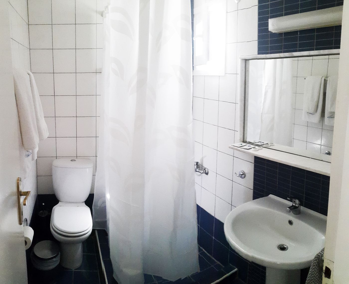 Theo-Bungalows-Room-58