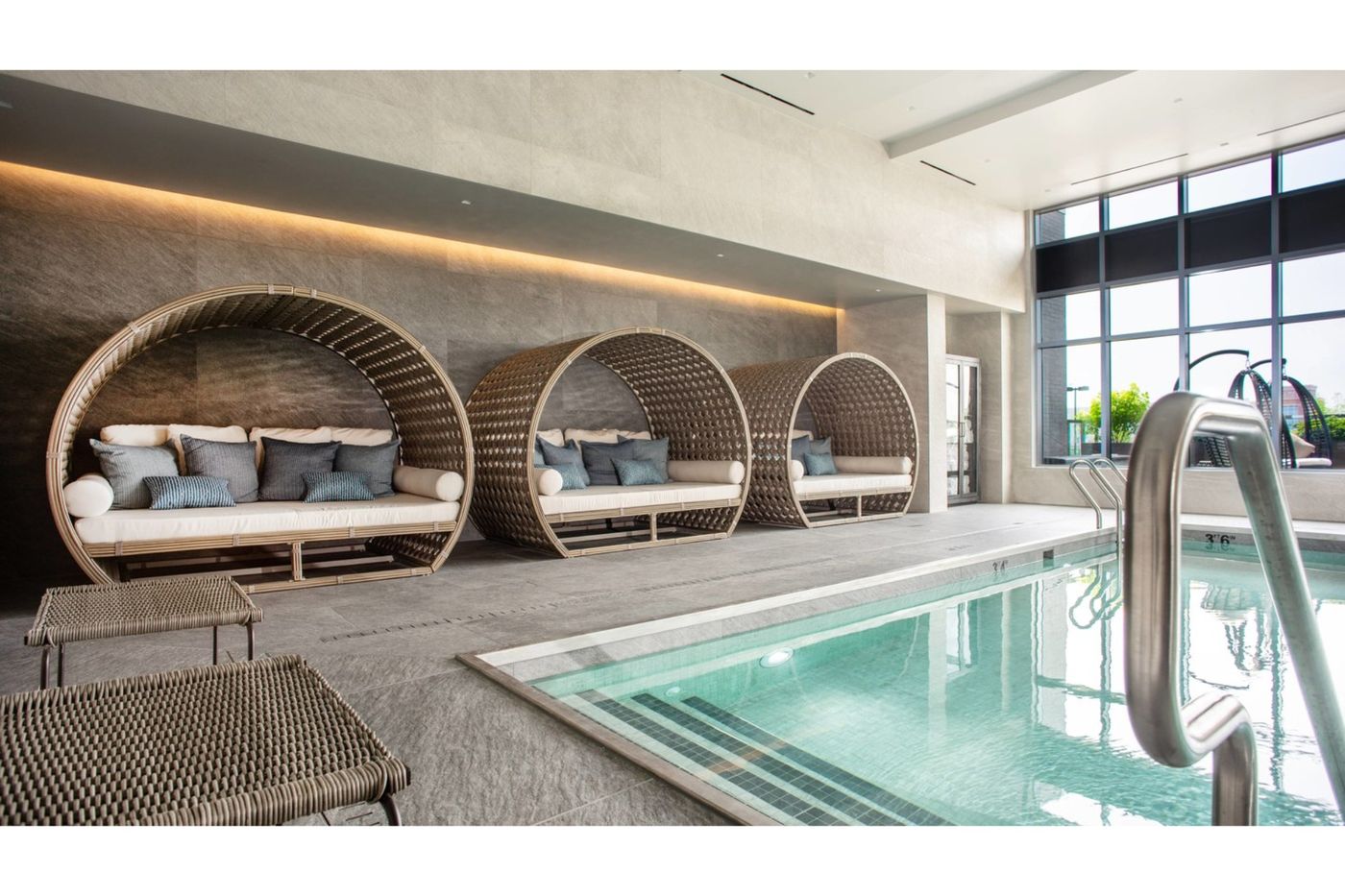 The-Row-Hotel-At-Assembly-Row--Autograph-Collectio-Pool-60