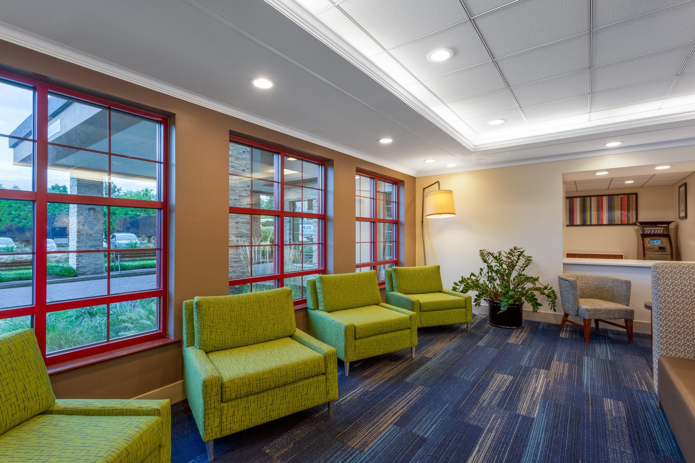 Holiday Inn Express and Suites King Of Prussia-United States-KING OF PRUSSIA-General view-7