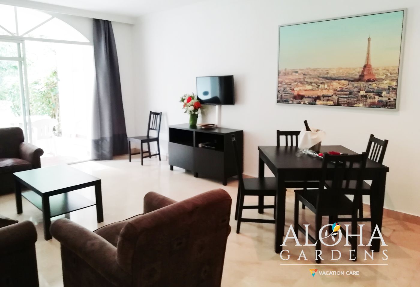 Aloha-Gardens-Room-32