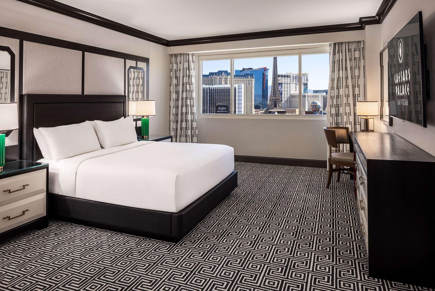 Caesars-Palace-Room-31