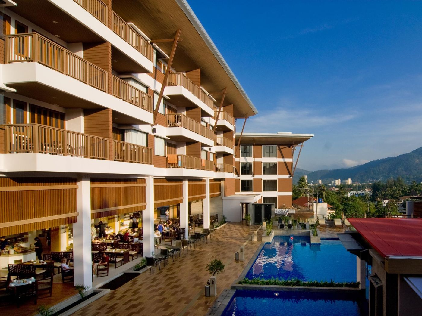 Peach-Blossom-Resort-Pool-6