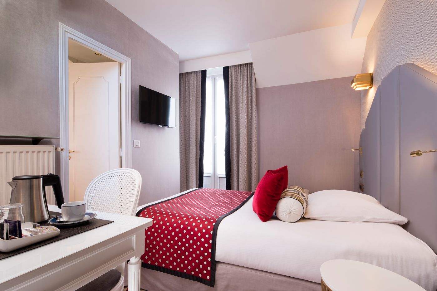 Hotel-Victor-Hugo-Paris-Kleber-Room-30