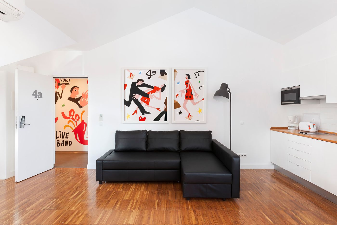 Hello-Lisbon-Bairro-Alto-Room-21