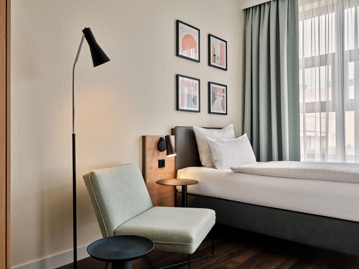 Hotel-City-B-Room-20